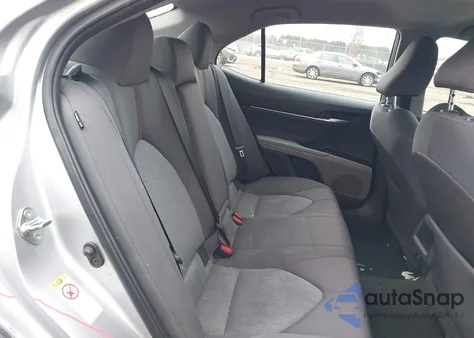 2018 Toyota Camry Le из США, поврежденный, VIN 4T1B11HK1JU610321